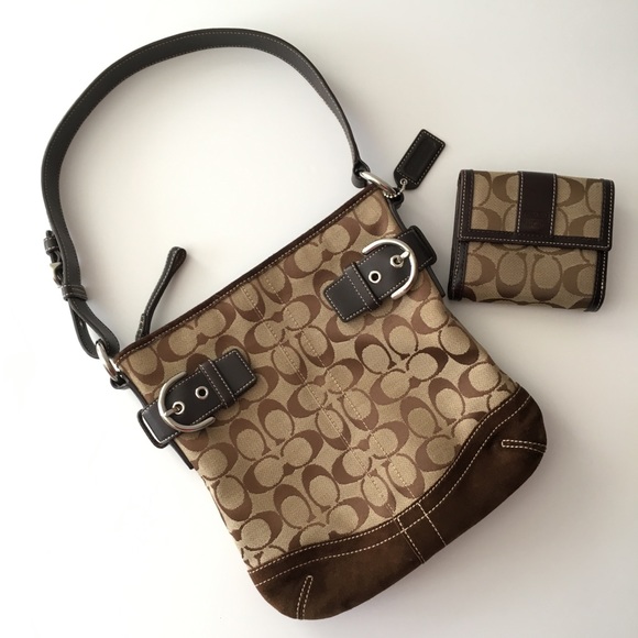 {Coach} Signature Handbag with Wallet - Picture 1 of 8